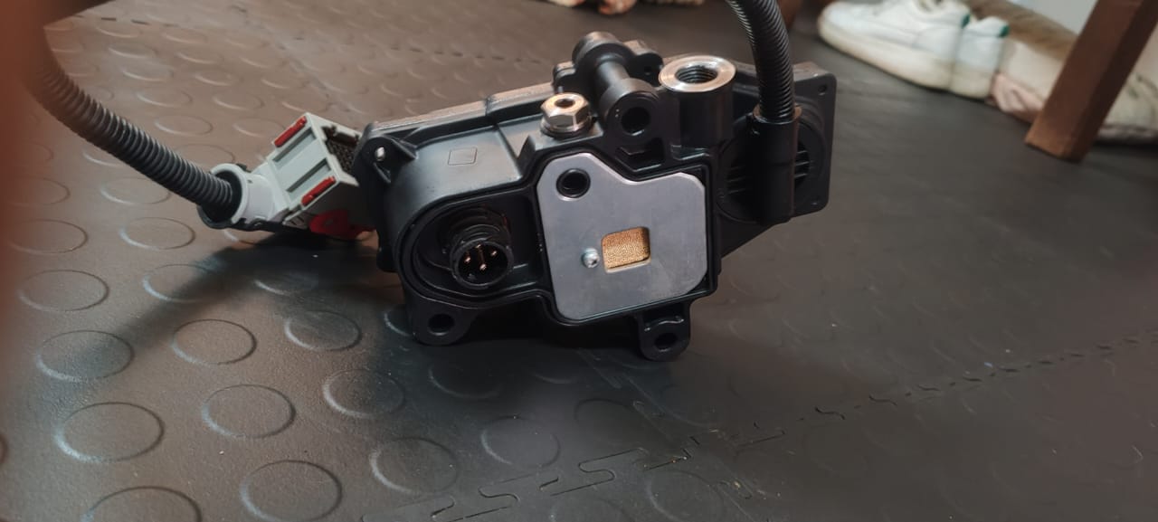 A gear selector actuator with its electrical connector